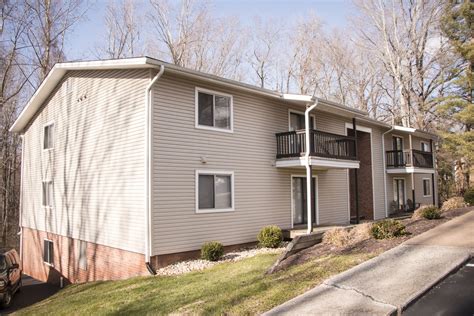 county green apartments lynchburg